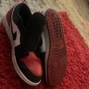 AsisNike Men's Black and Red Sneakers